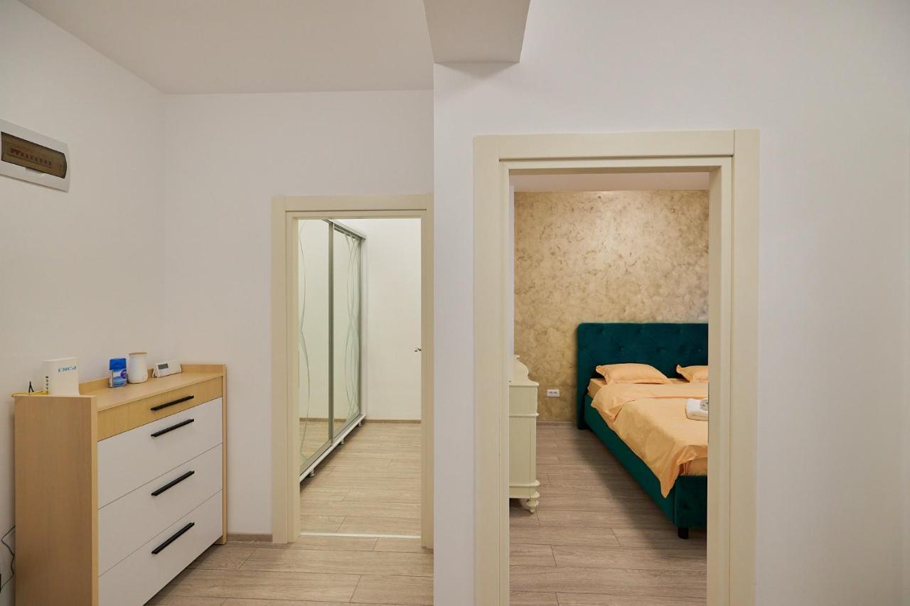 Cozycollection Apartments At Q Residence #6 이아시 외부 사진