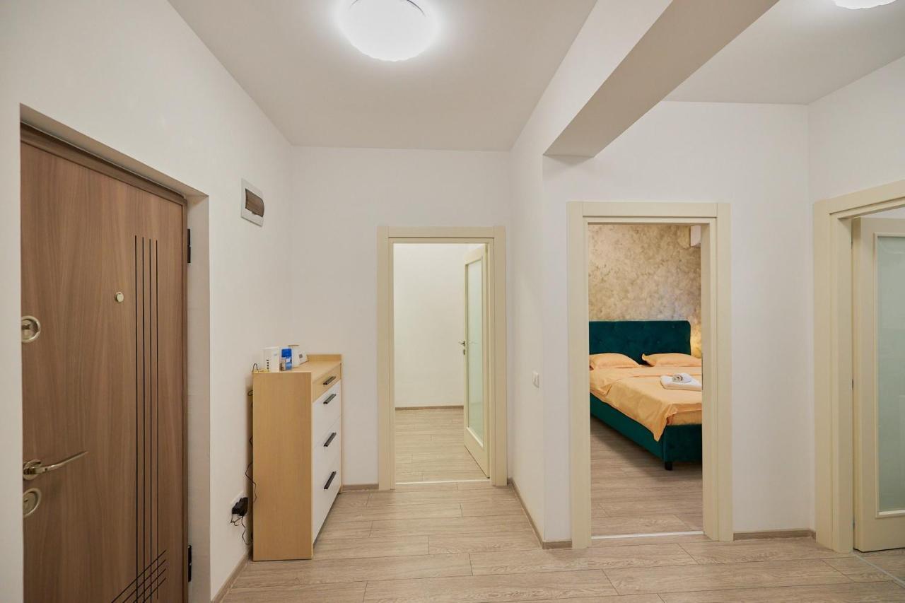 Cozycollection Apartments At Q Residence #6 이아시 외부 사진