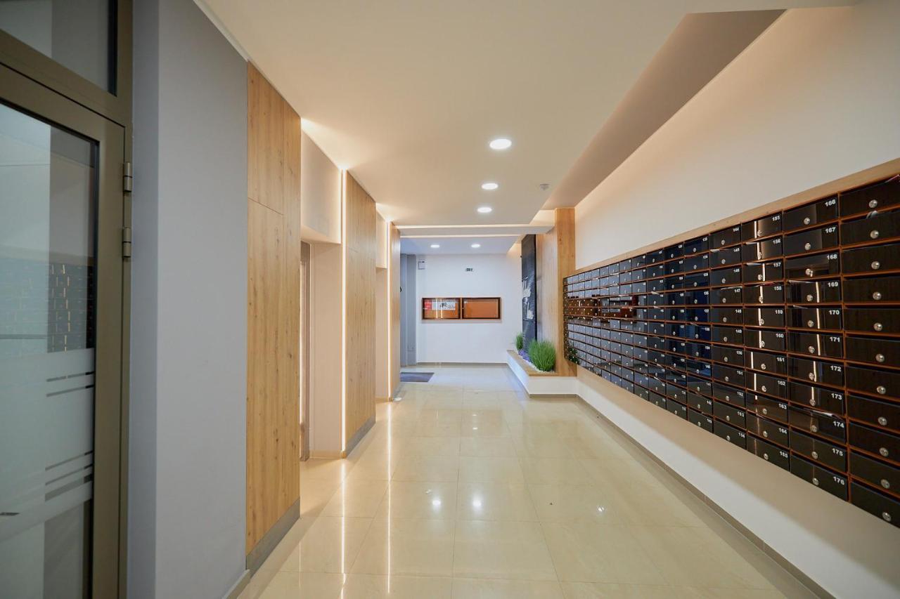Cozycollection Apartments At Q Residence #6 이아시 외부 사진