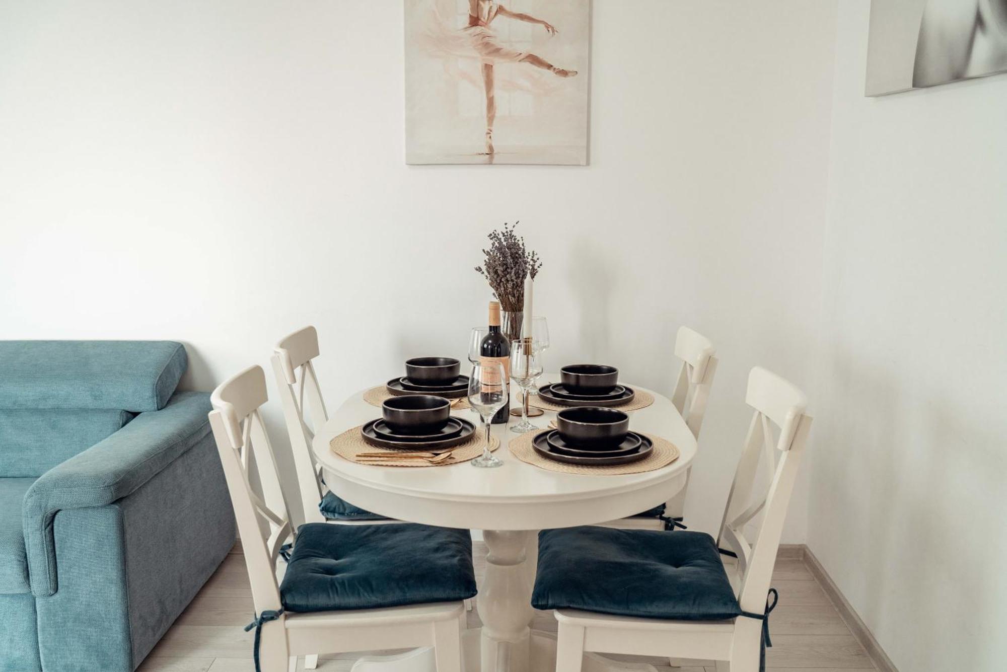 Cozycollection Apartments At Q Residence #6 이아시 외부 사진