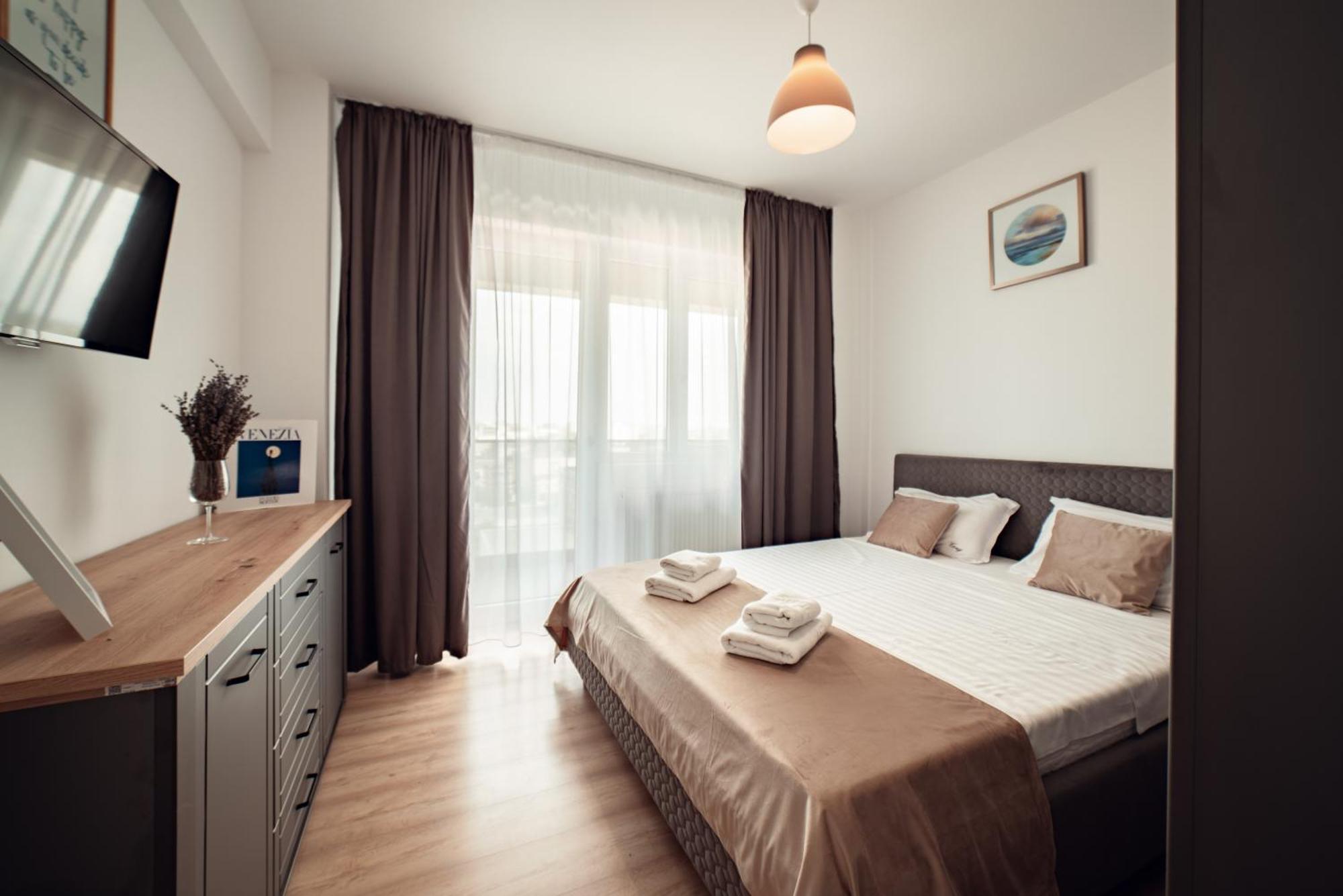 Cozycollection Apartments At Q Residence #6 이아시 외부 사진